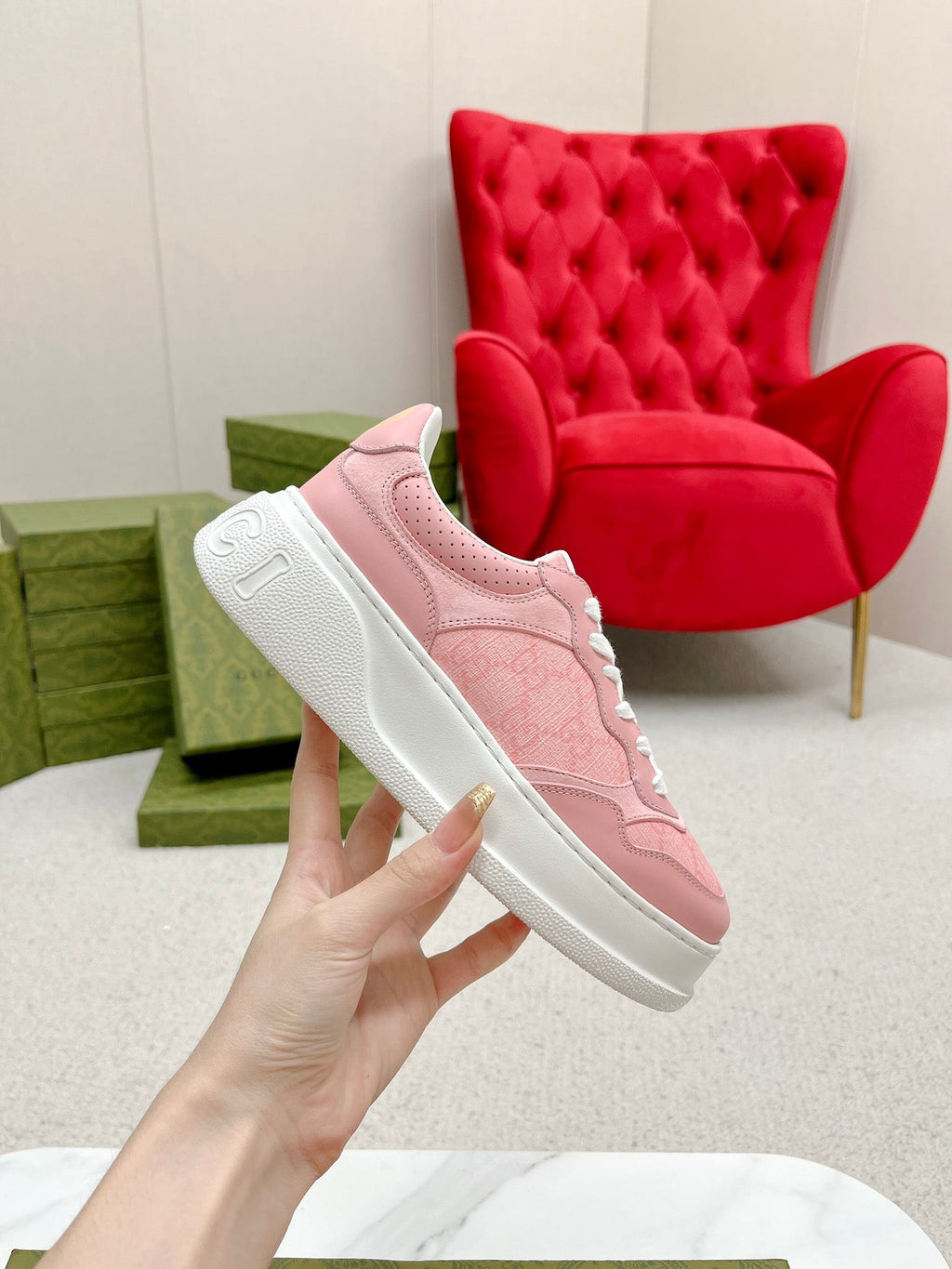 GUCCI TRAINER LIGHT PINK CALFSKIN