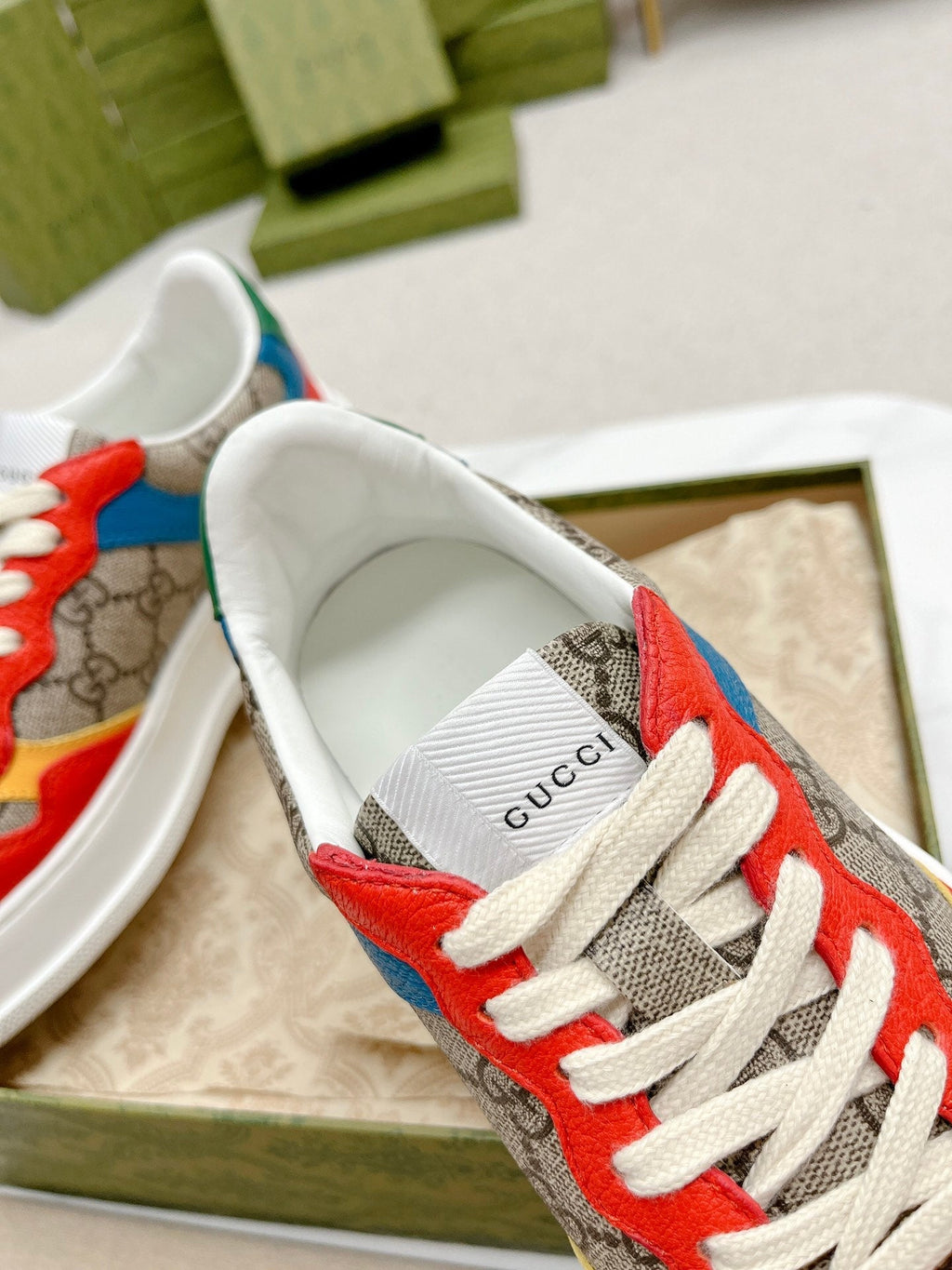 GUCCI TRAINER LIGHT BROWN AND CANDY CALFSKIN