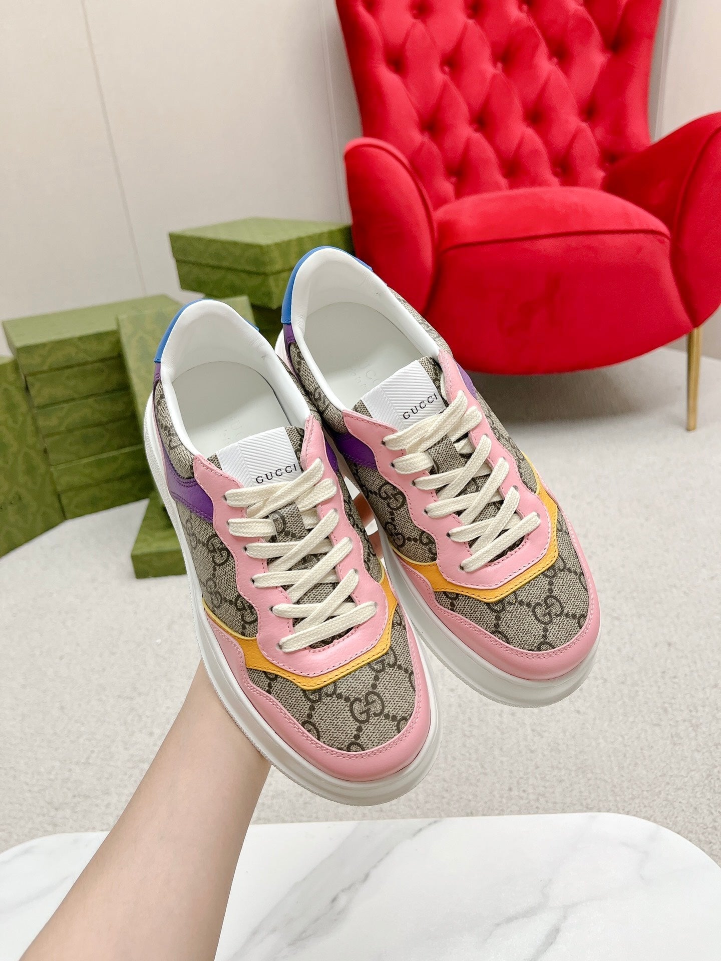GUCCI TRAINER LIGHT BROWN AND PINK CALFSKIN