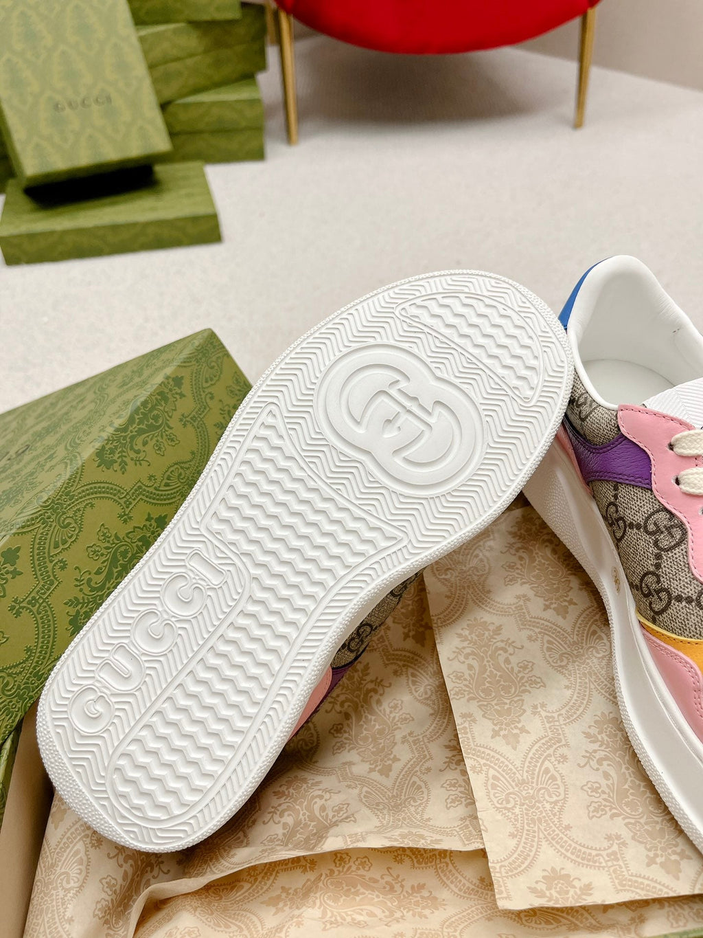 GUCCI TRAINER LIGHT BROWN AND PINK CALFSKIN