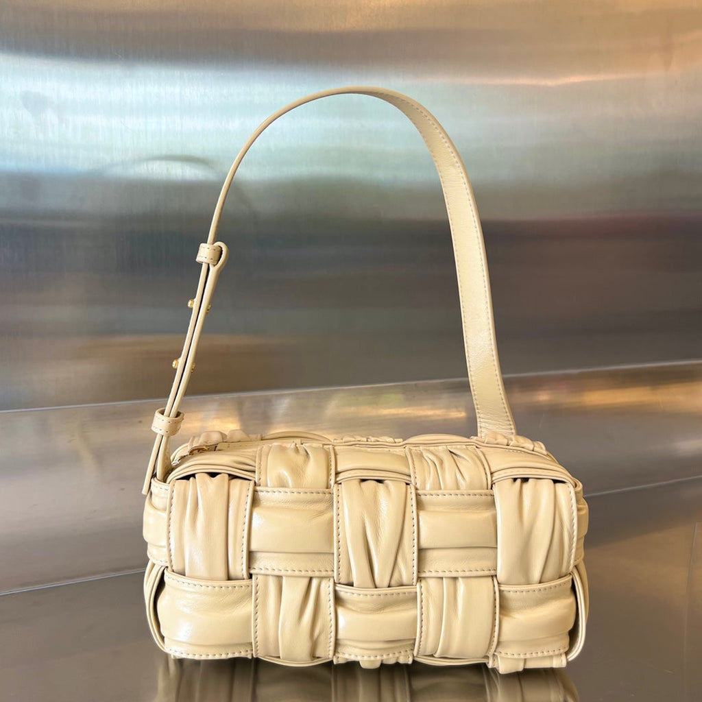 BOTTEGA VENETA SMALL BRICK CASSETTE 23 IN BLOND BEIGE SOFT LAMBSKIN