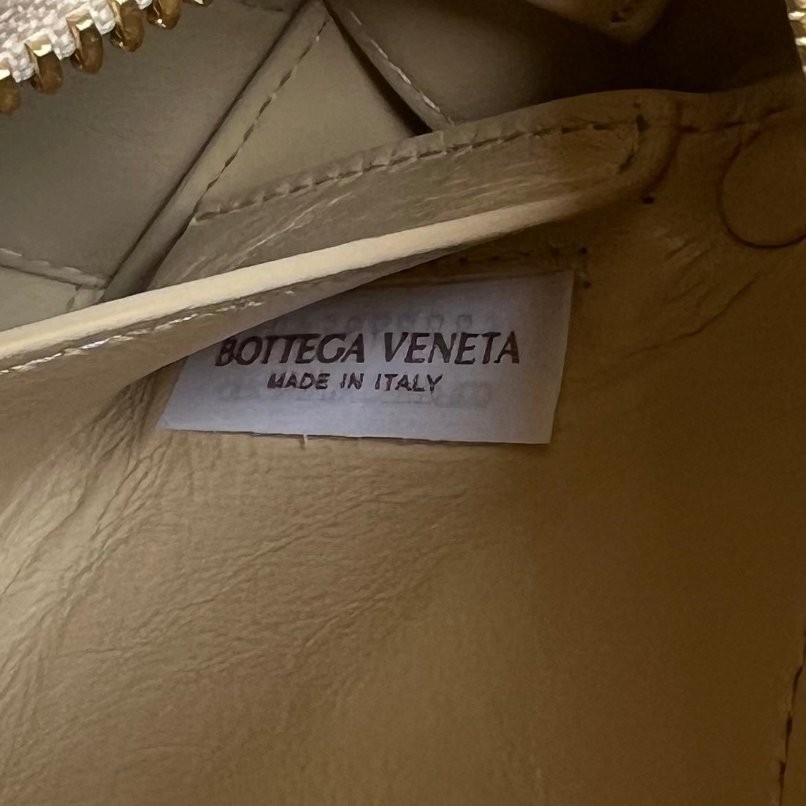 BOTTEGA VENETA SMALL BRICK CASSETTE 23 IN BLOND BEIGE SOFT LAMBSKIN