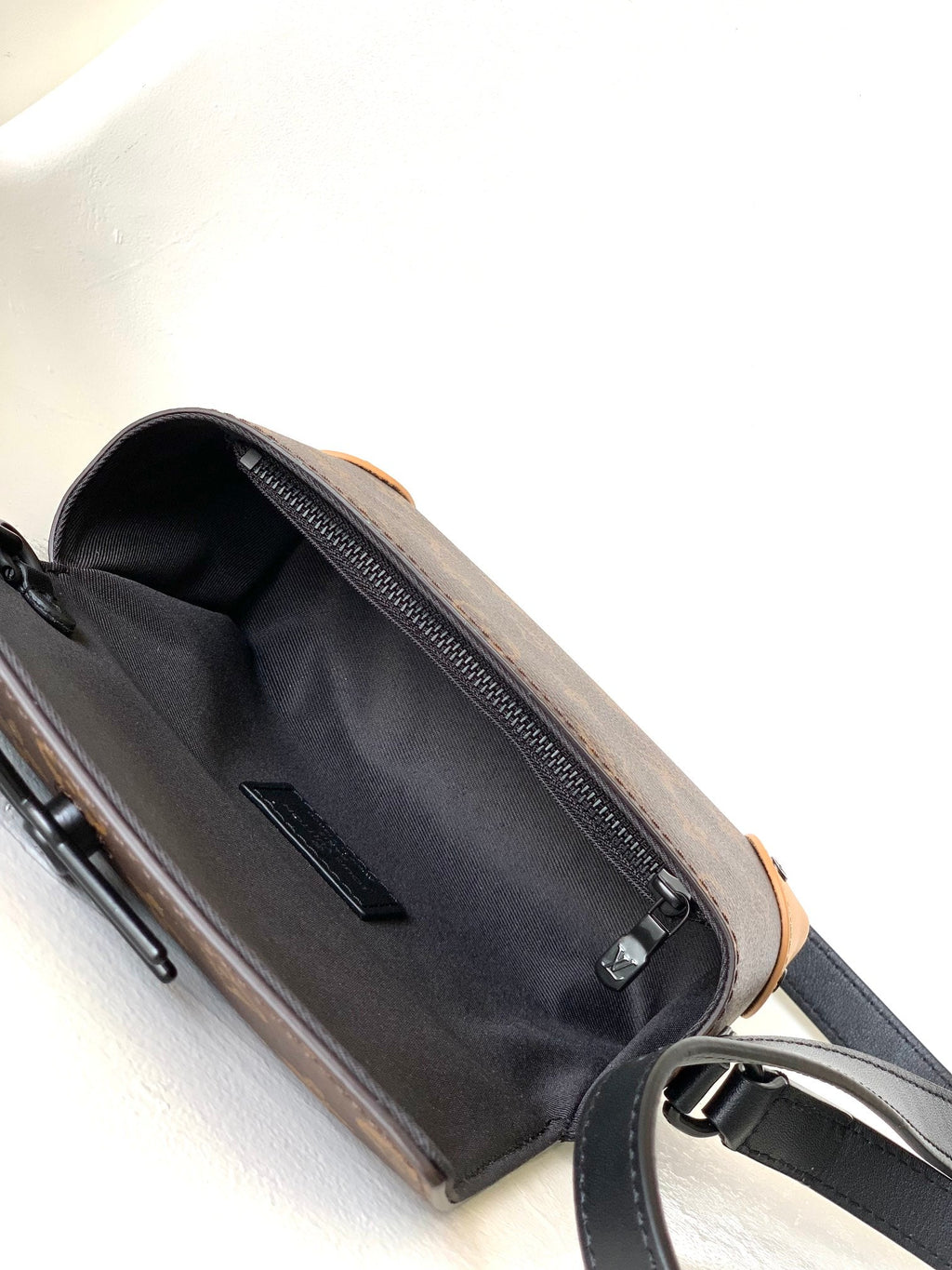 LOUIS VUITTON STEAMER BAG 26 IN BROWN MONOGRAM MACASSAR CANVAS