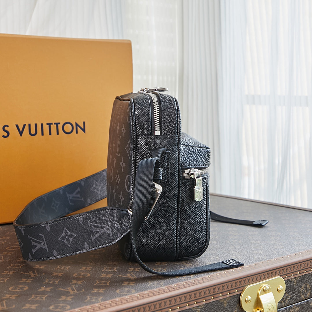 LOUIS VUITTON OUTDOOR MESSENGER 26 IN BLACK TAIGA LEATHER MIX MONOGRAM ECLIPSE CANVAS