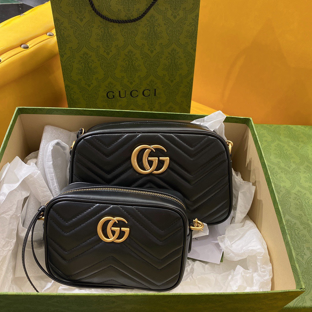 GUCCI MINI 18 MARMONT MATELASSÉ BLACK CALFSKIN WITH GOLDEN LOGO