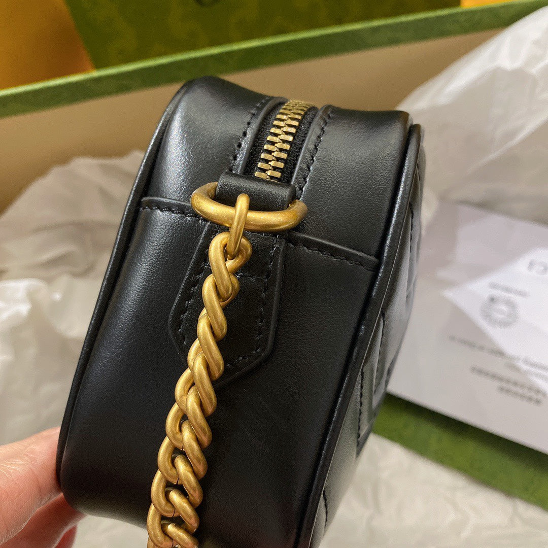 GUCCI MINI 18 MARMONT MATELASSÉ BLACK CALFSKIN WITH GOLDEN LOGO