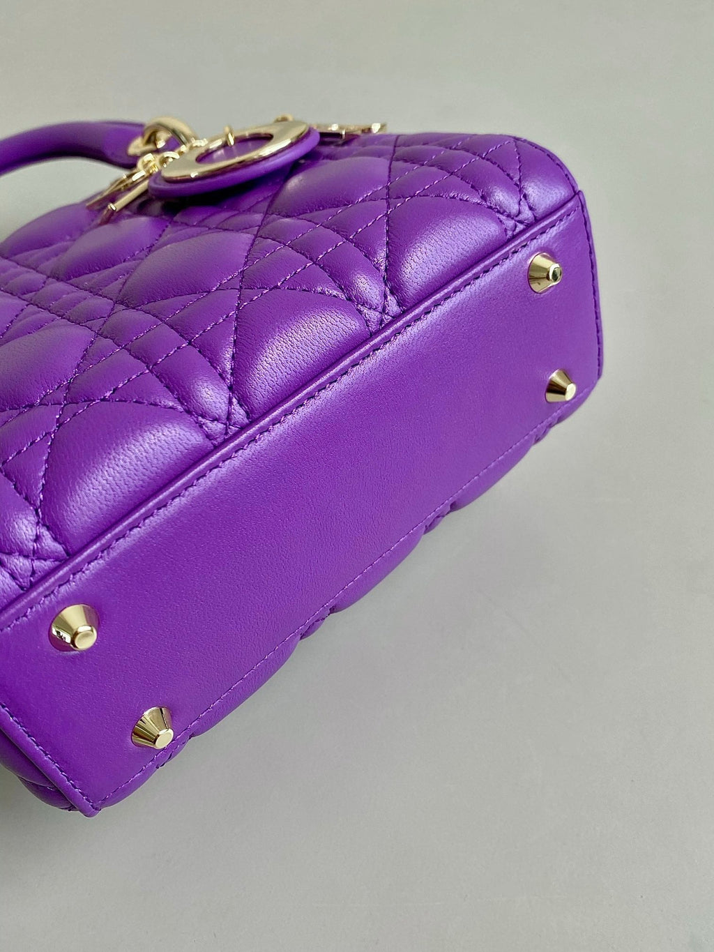 DIOR LADY 17 IN VIOLET PURPLE LAMBSKIN WITH CANNAGE PATTERN
