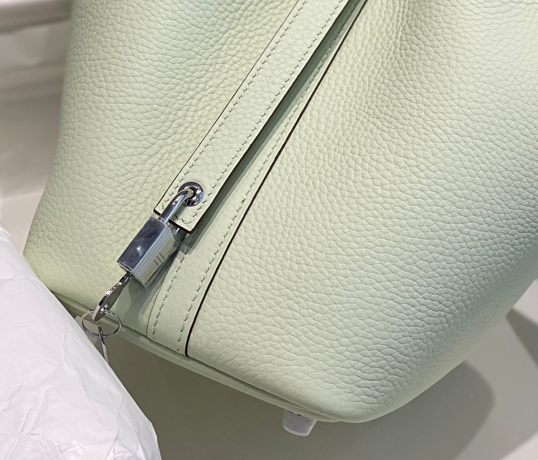 HERMES picotin lock 18 lime togo shw