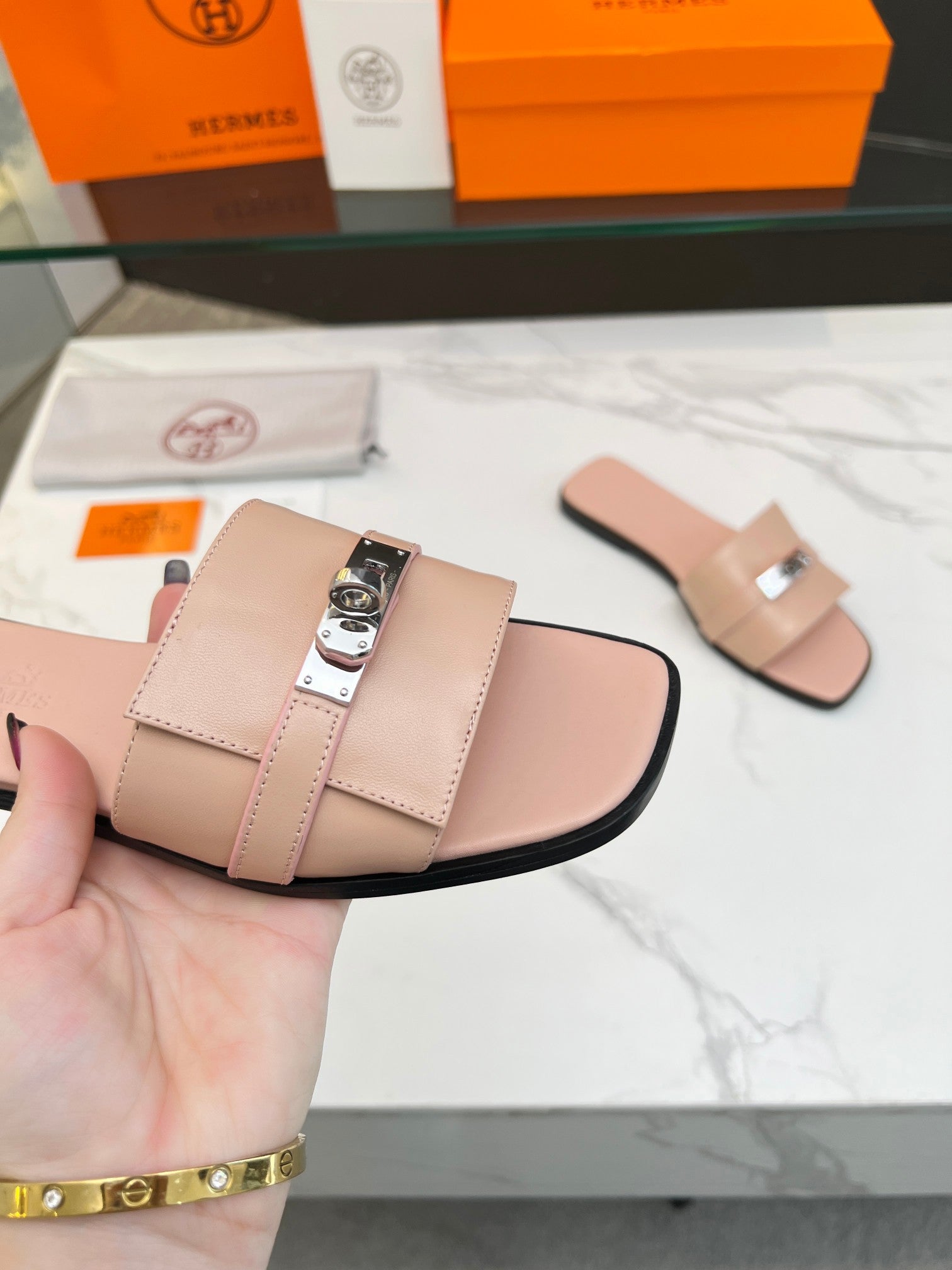 HERMES Giulia Sandal Rose Cannelle Calfskin