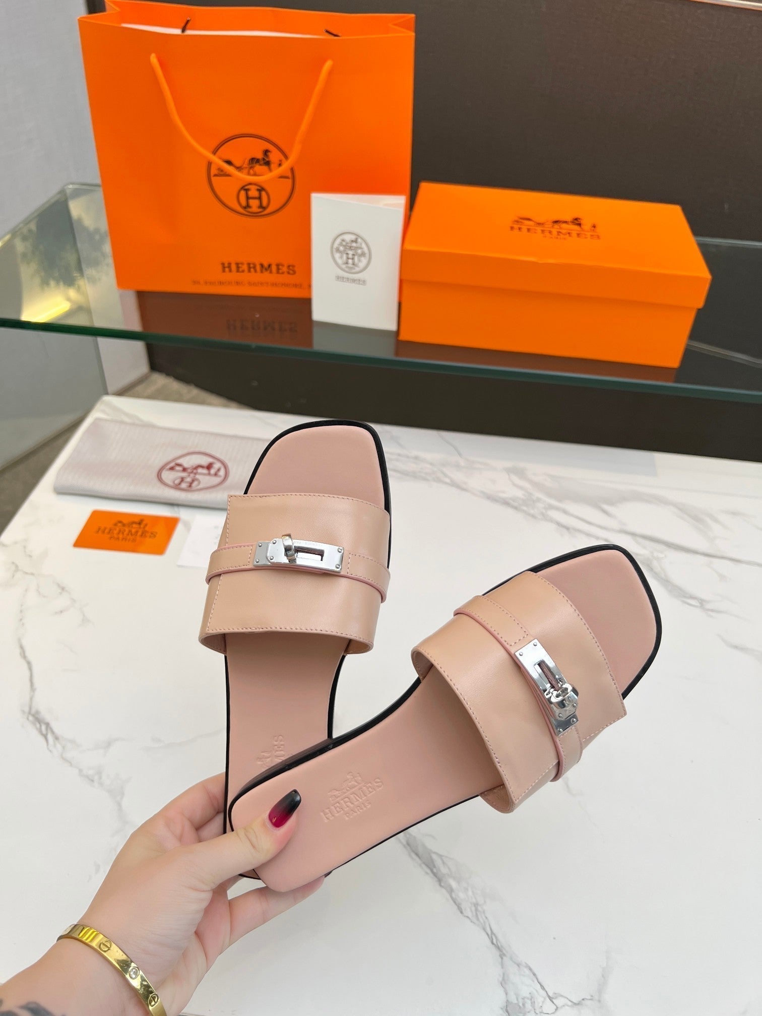 HERMES Giulia Sandal Rose Cannelle Calfskin