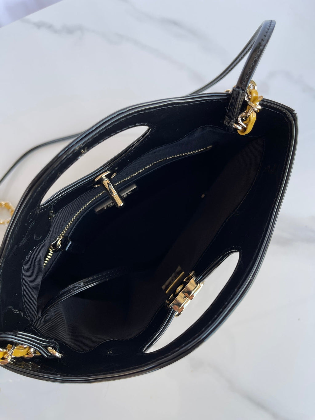CHANEL MINI 23 SHOPPING BAG IN GLOSSY BLACK MIX MUSTARD YELLOW CALFSKIN