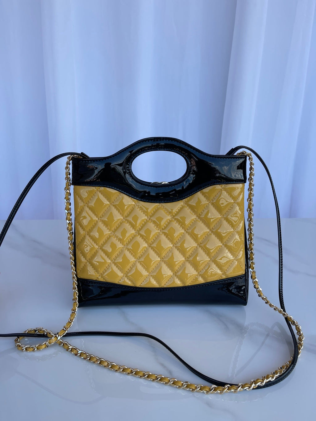 CHANEL MINI 23 SHOPPING BAG IN GLOSSY BLACK MIX MUSTARD YELLOW CALFSKIN
