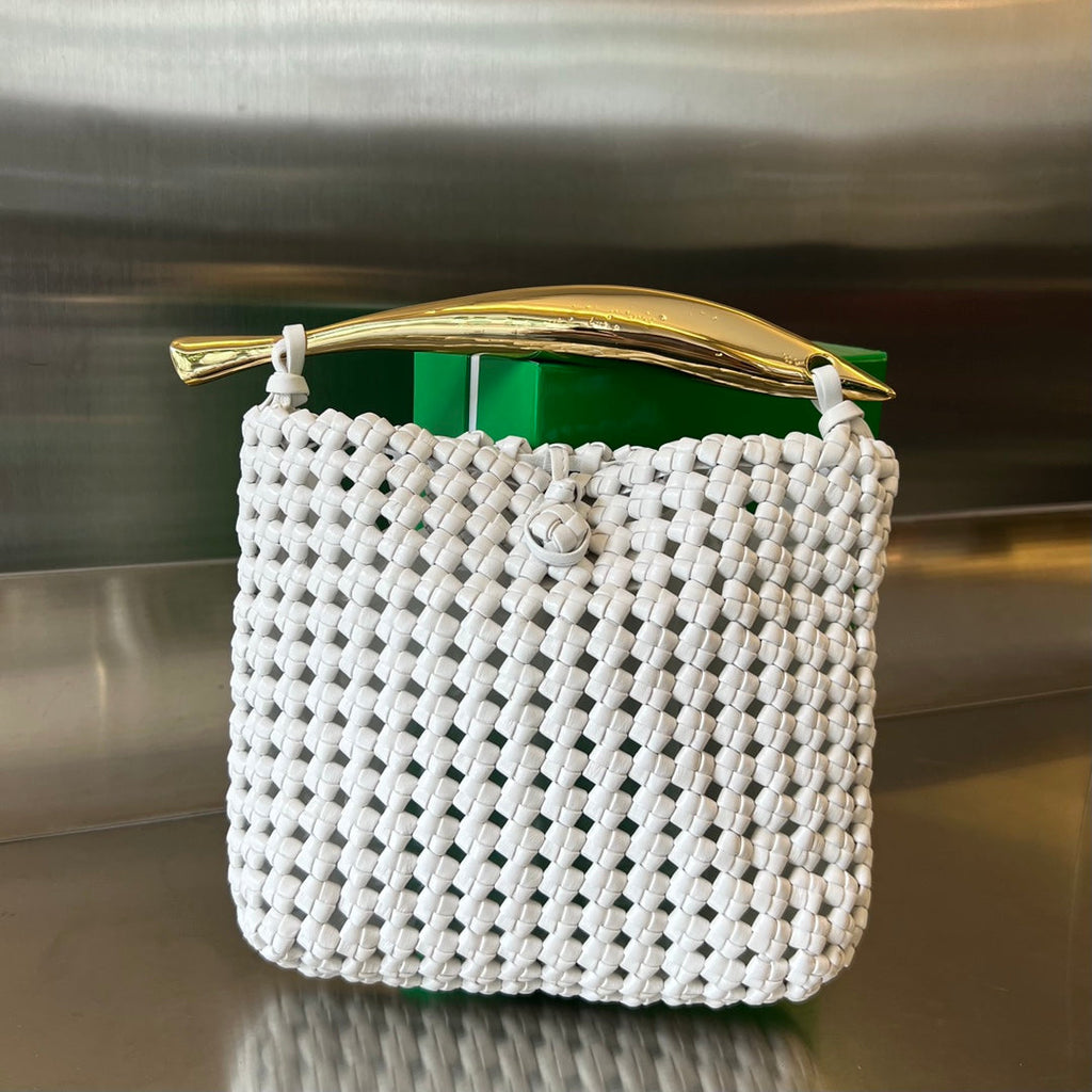 BOTTEGA VENETA SARDINE 29 BAG IN WHITE LAMBSKIN
