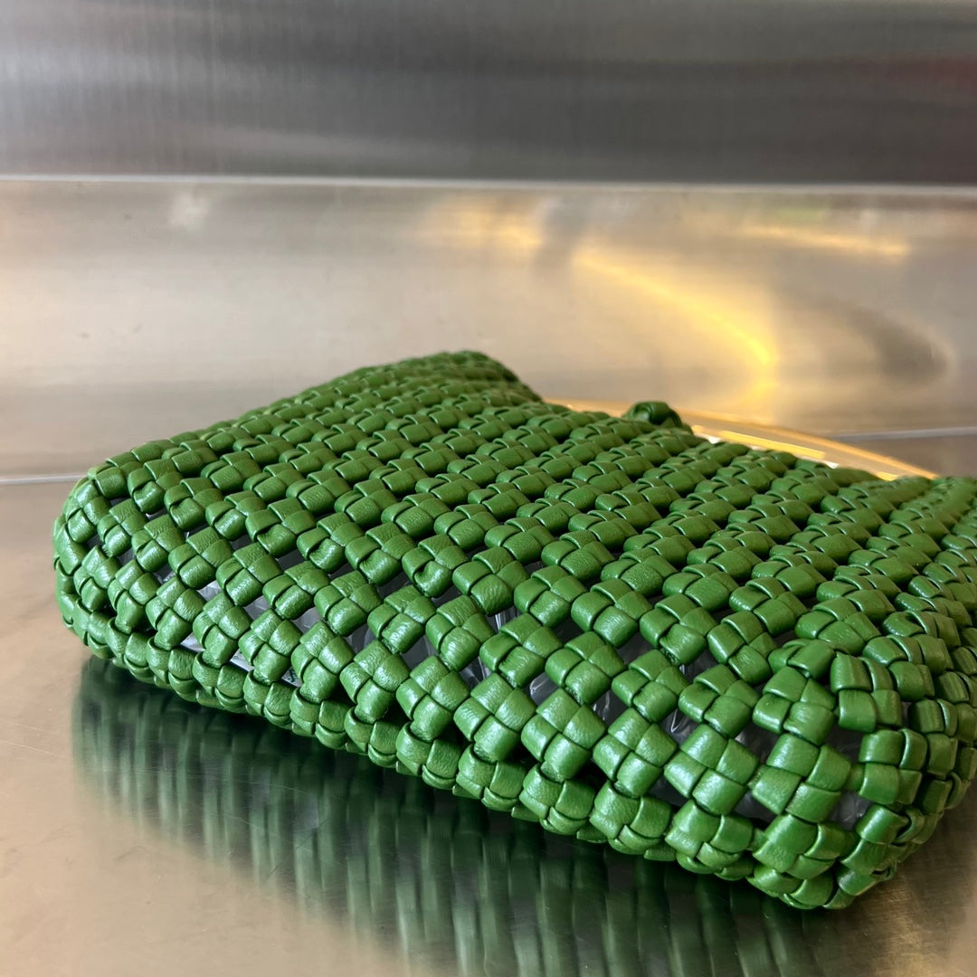 BOTTEGA VENETA SARDINE 29 BAG IN GREEN LAMBSKIN