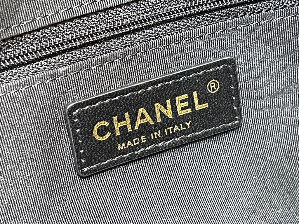CHANEL 25S  QUILTED CAVIAR BOWLING BAG 27 IN BLACK CALFSKIN