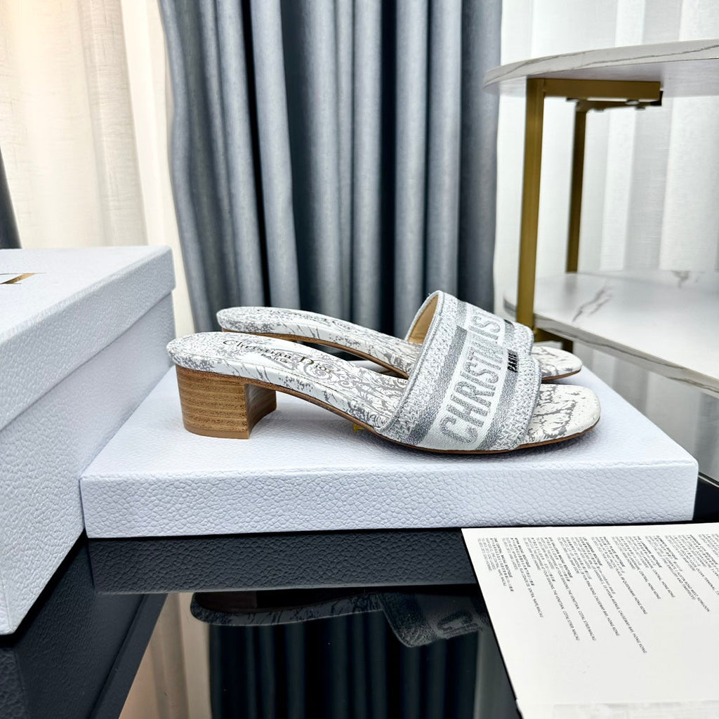DIOR CD Mule Dway Heeled Slide 45mm Style 68