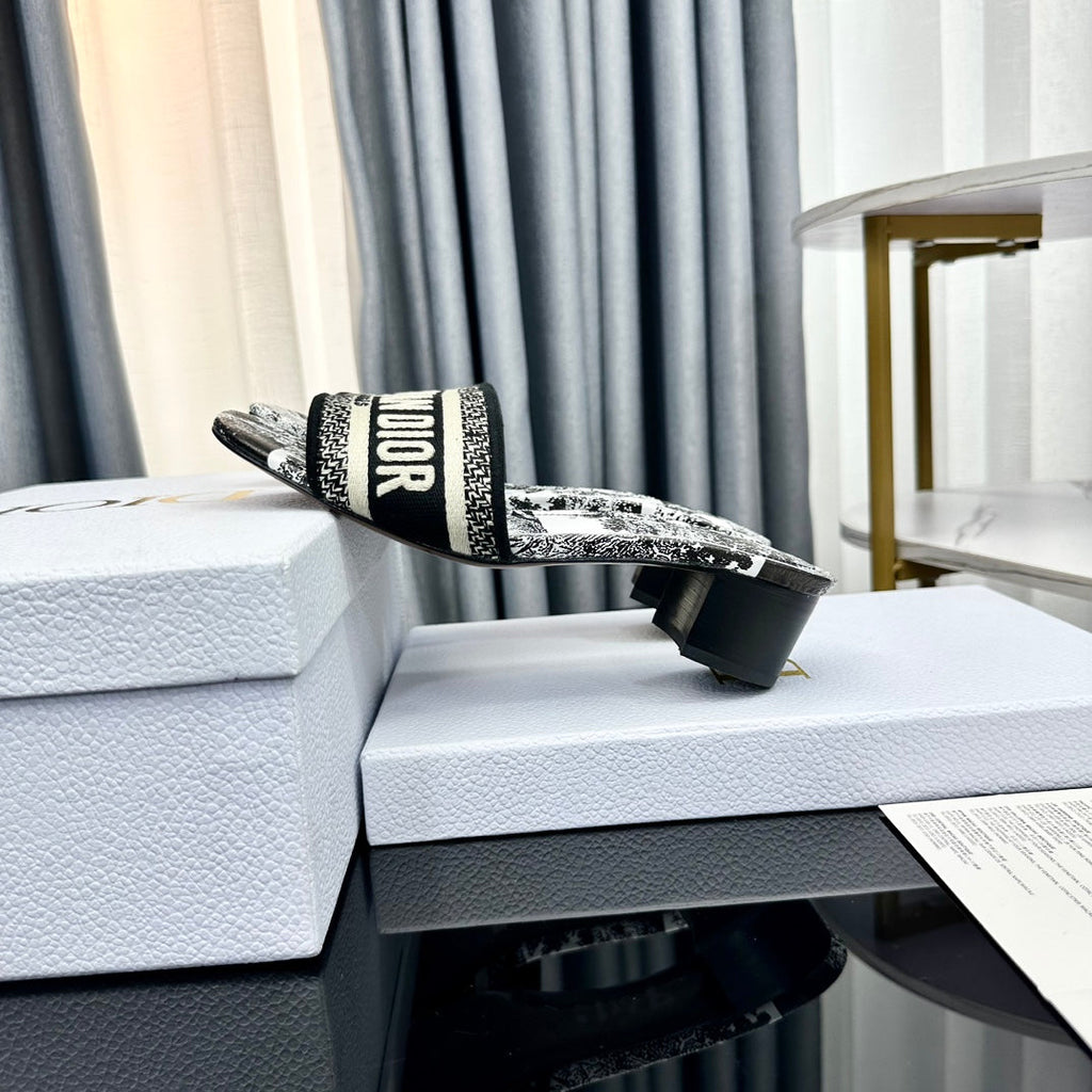 DIOR CD Mule Dway Heeled Slide 45mm Style 65