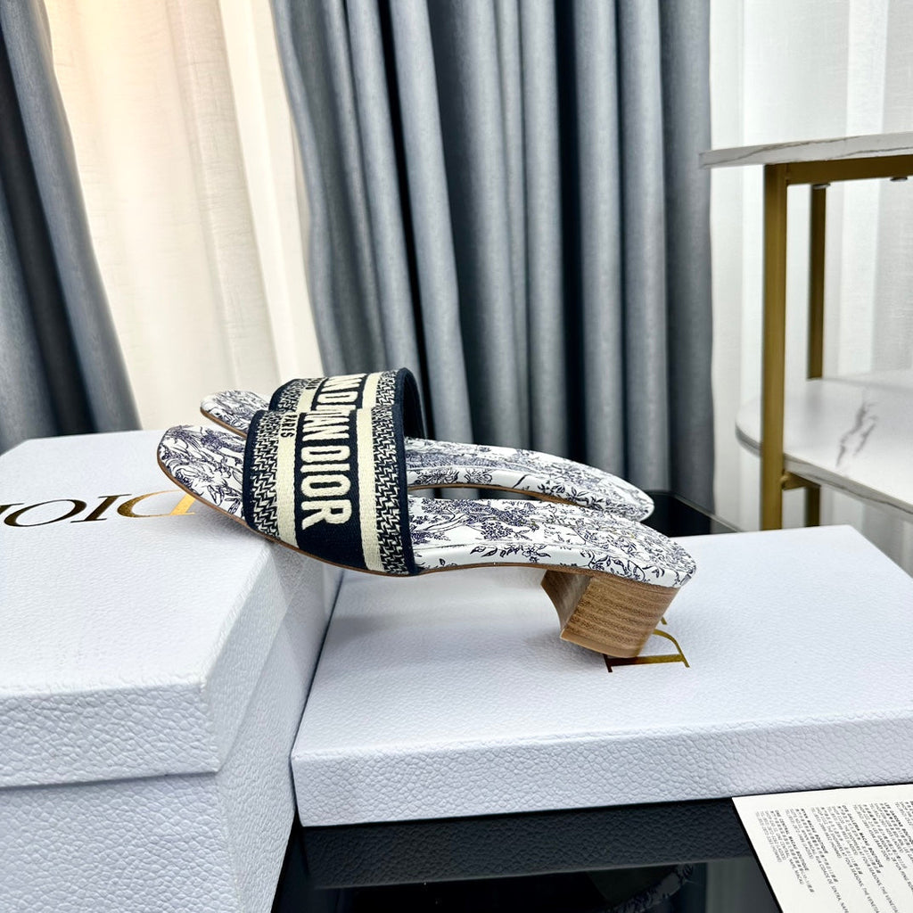 DIOR CD Mule Dway Heeled Slide 45mm Style 64