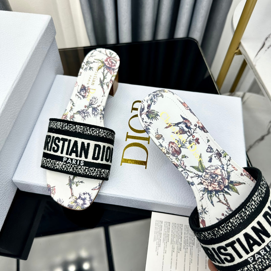 DIOR CD Mule Dway Heeled Slide 45mm Style 82
