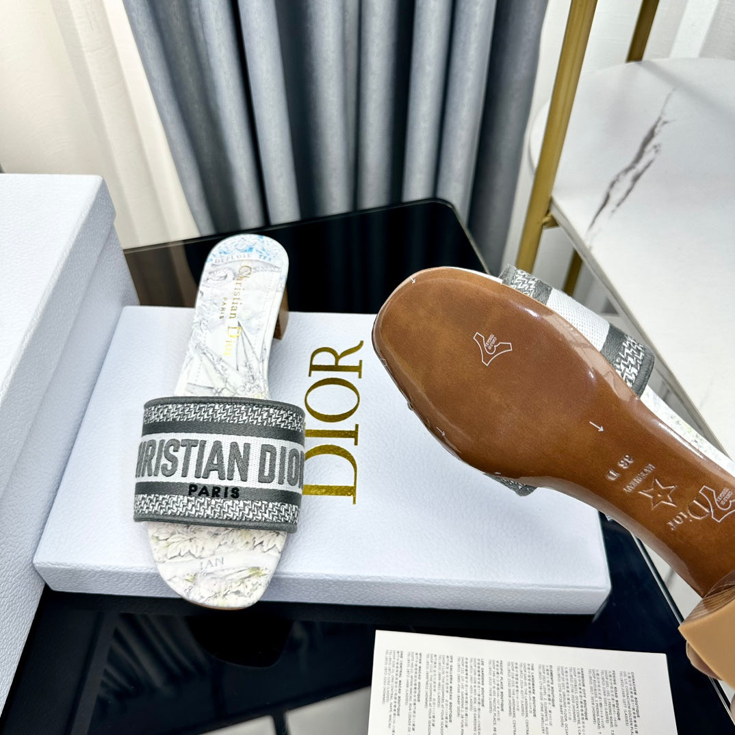 DIOR CD Mule Dway Heeled Slide 45mm Style 55