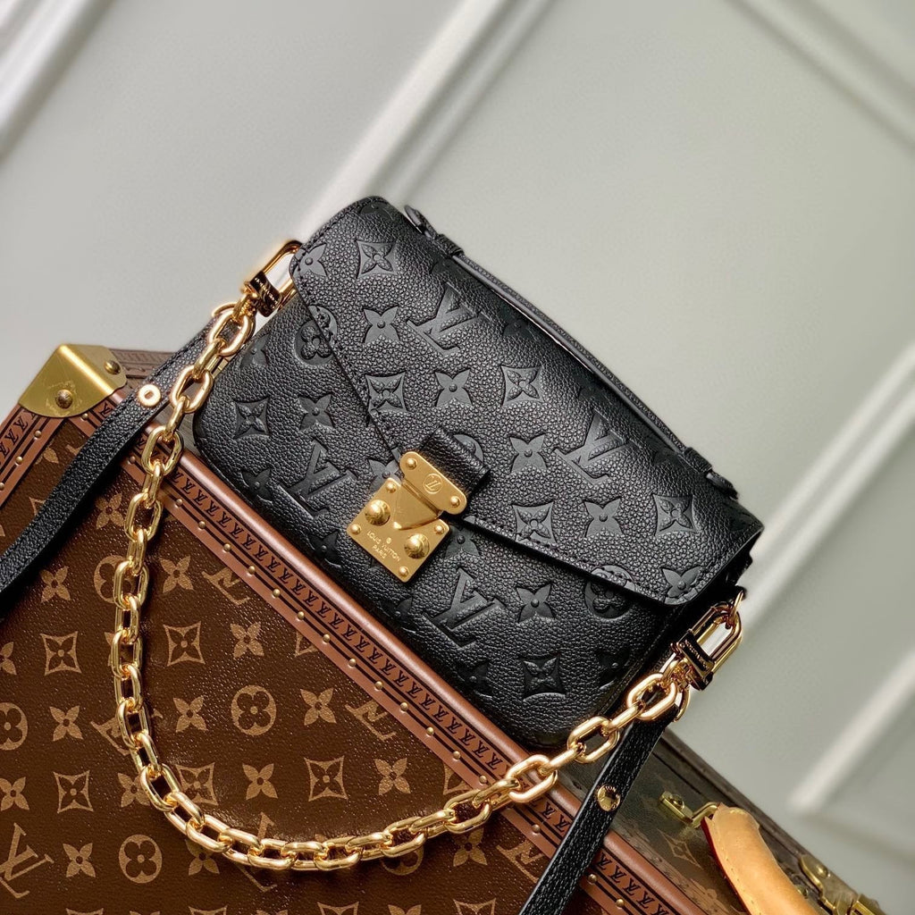 LOUIS VUITTON POCHETTE MÉTIS EAST WEST 21 IN GUN METAL EMBOSSED CALFSKIN GOLD HARDWARE