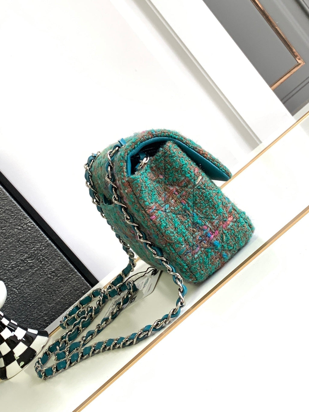 CHANEL MEDIUM 20 CLASSIC BAG IN GREEN FOREST WOOL TWEED