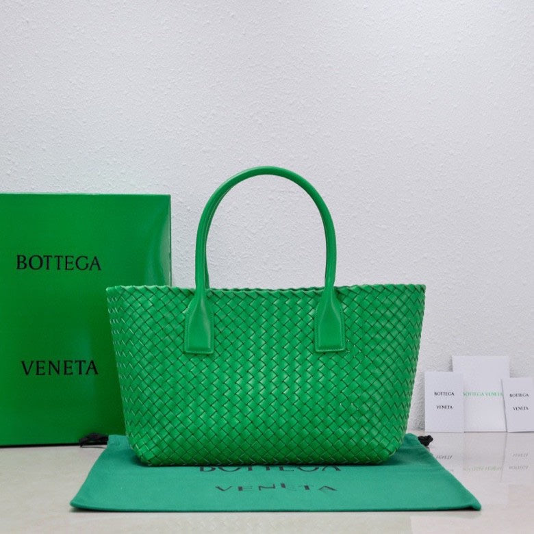 BOTTEGA VENETA Large Cabat 45cm Green Lambskin Ghw