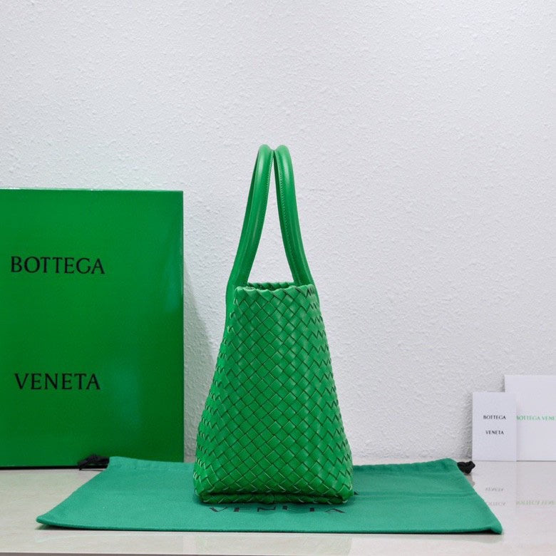 BOTTEGA VENETA Large Cabat 45cm Green Lambskin Ghw