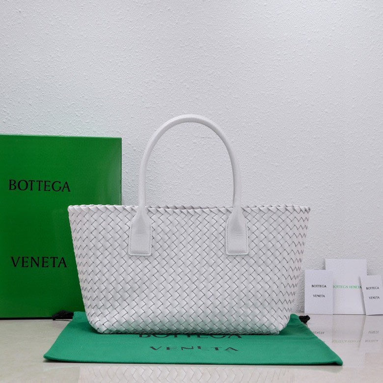 BOTTEGA VENETA Large Cabat 45cm White Lambskin Ghw