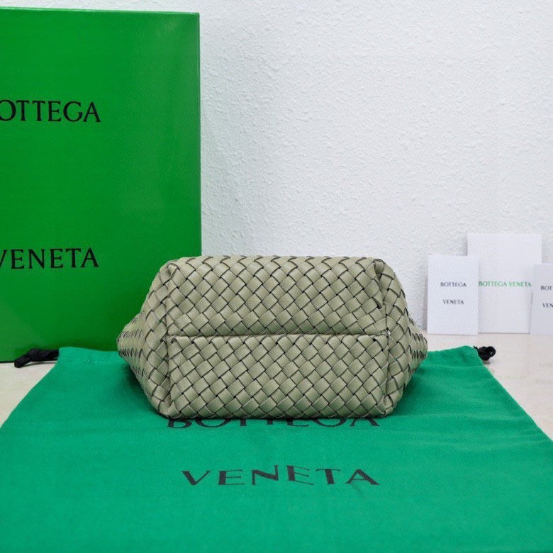 BOTTEGA VENETA Mini Cabat 20cm Light Green Lambskin Ghw