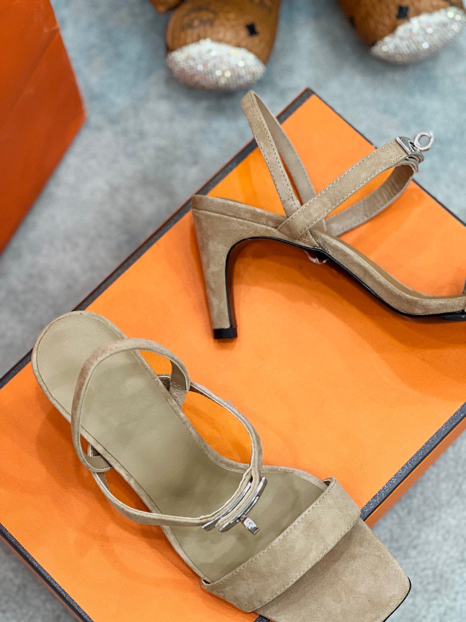 HERMES Glamour 75 Sandal Light Brown Suede