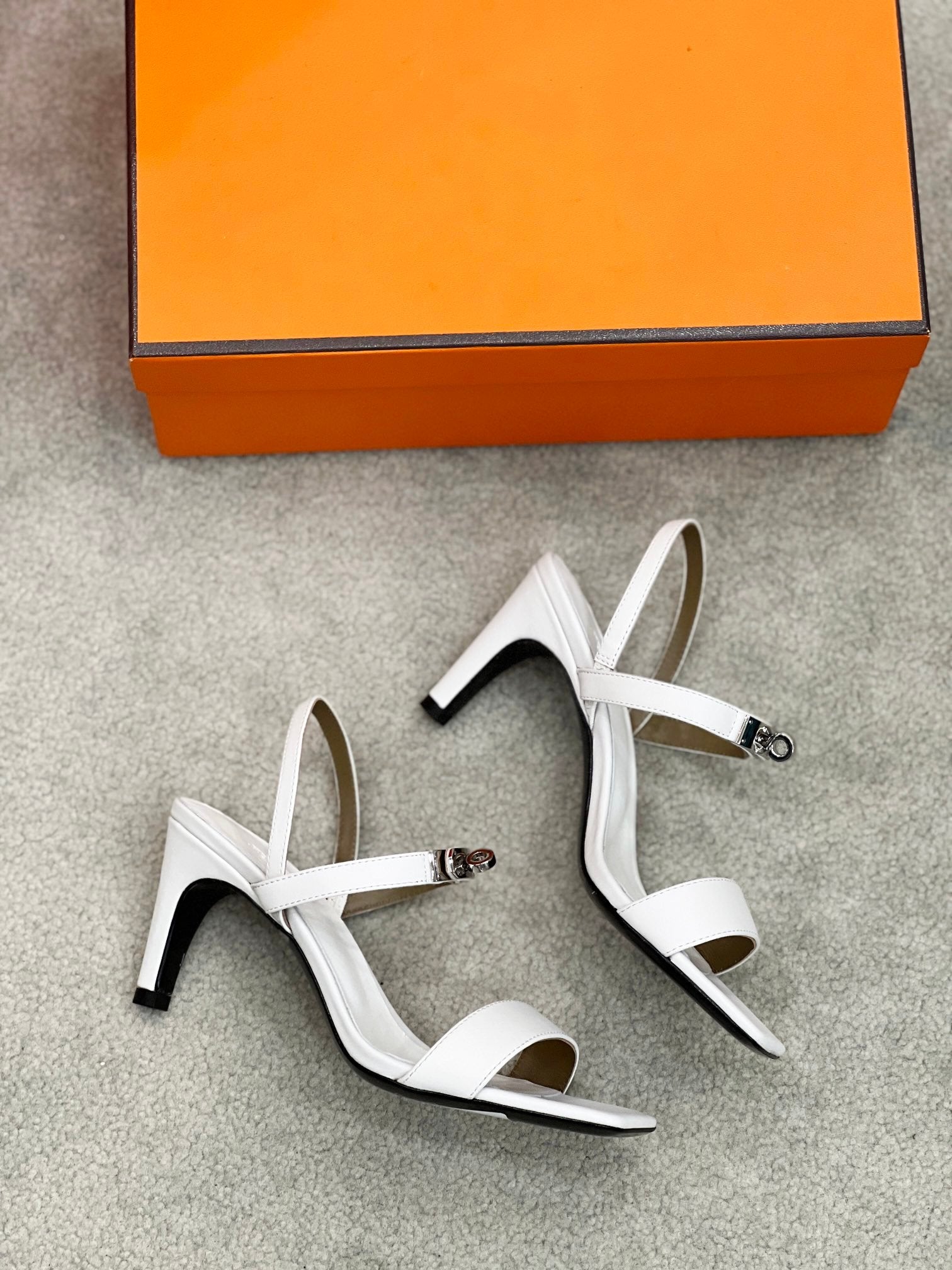 HERMES Glamour 75 Sandal White Leather