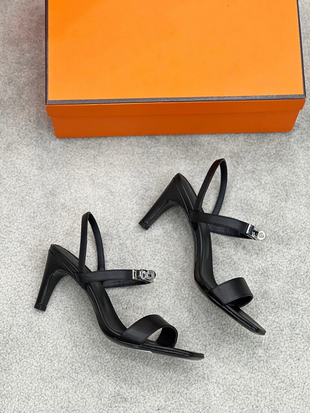 HERMES Glamour 75 Sandal Black Leather