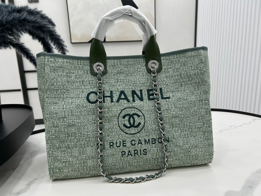 CHANEL DEAUVILLE LARGE 38 TOTE BAG IN LIGHT GREEN CANVAS