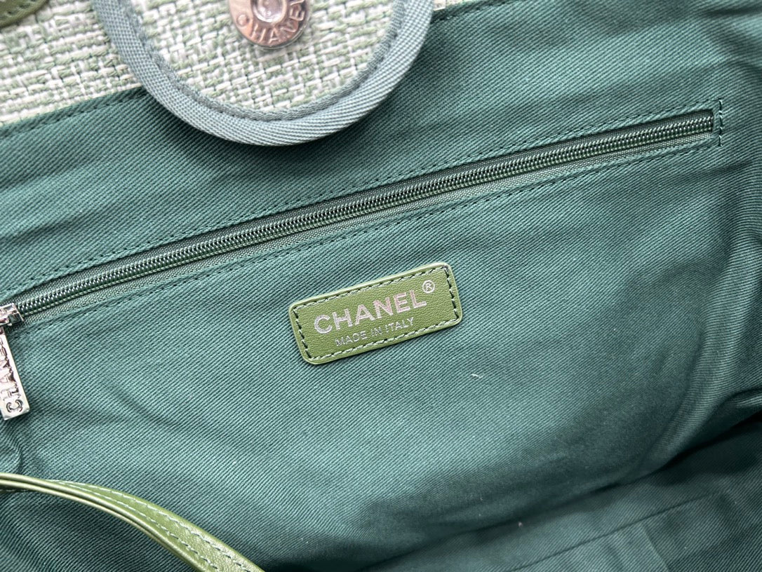 CHANEL DEAUVILLE LARGE 38 TOTE BAG IN LIGHT GREEN CANVAS