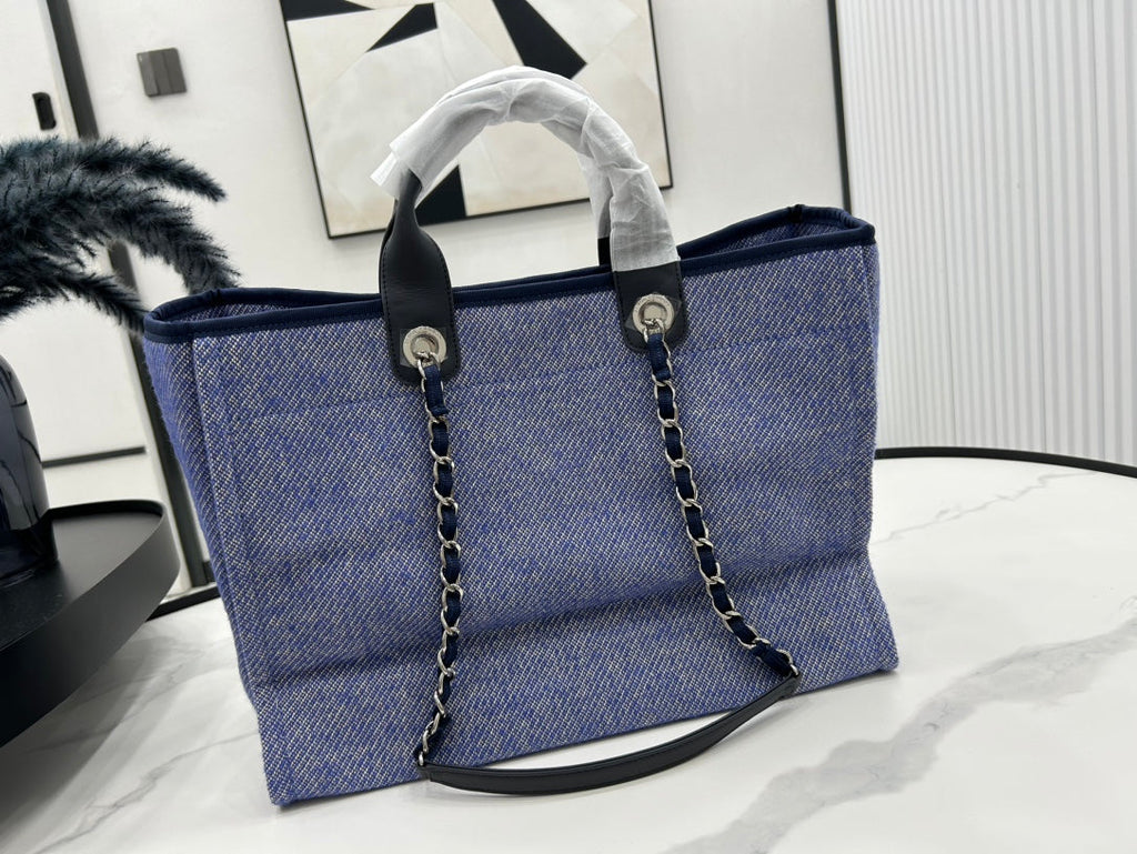 CHANEL DEAUVILLE LARGE 38 TOTE BAG IN VIOLET PURPLE CANVAS WITH WHITE LOGO