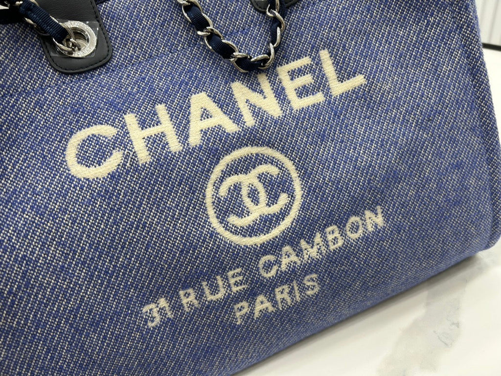 CHANEL DEAUVILLE LARGE 38 TOTE BAG IN VIOLET PURPLE CANVAS WITH WHITE LOGO