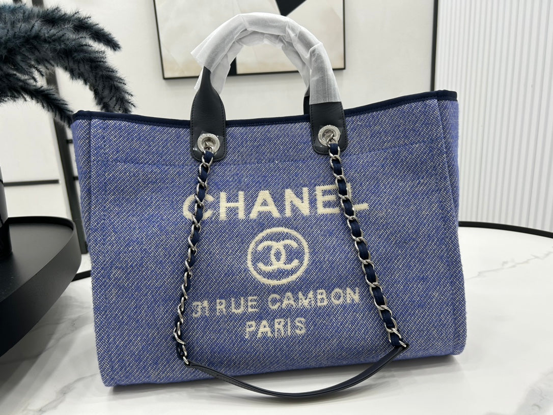 CHANEL DEAUVILLE LARGE 38 TOTE BAG IN VIOLET PURPLE CANVAS WITH WHITE LOGO