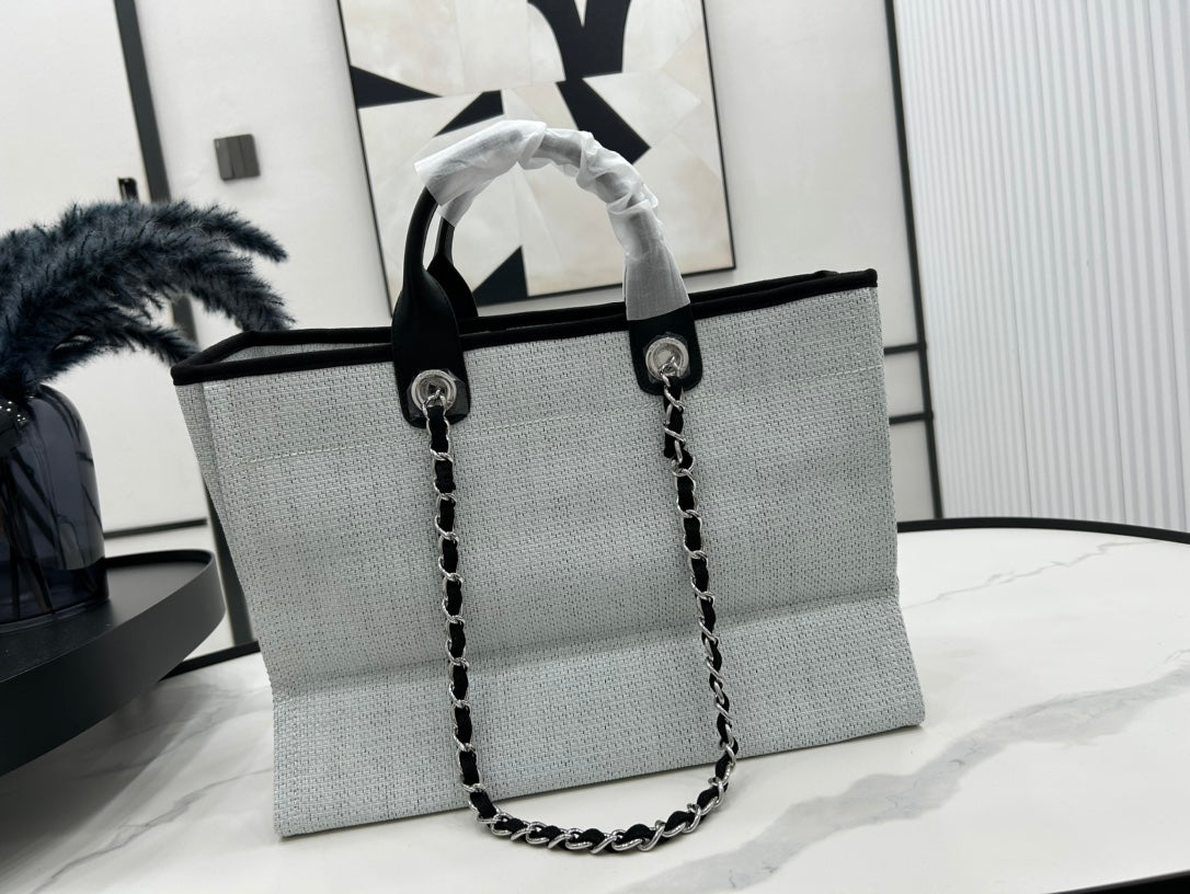 CHANEL DEAUVILLE LARGE 38 TOTE BAG IN LIGHT GREY CANVAS WITH BLACK LOGO
