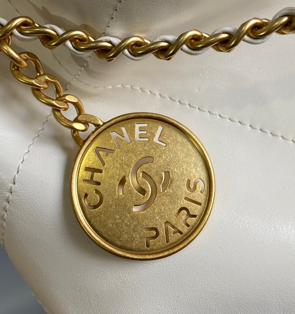 CHANEL HOBO MINI 20CM WHITE LAMBSKIN GHW