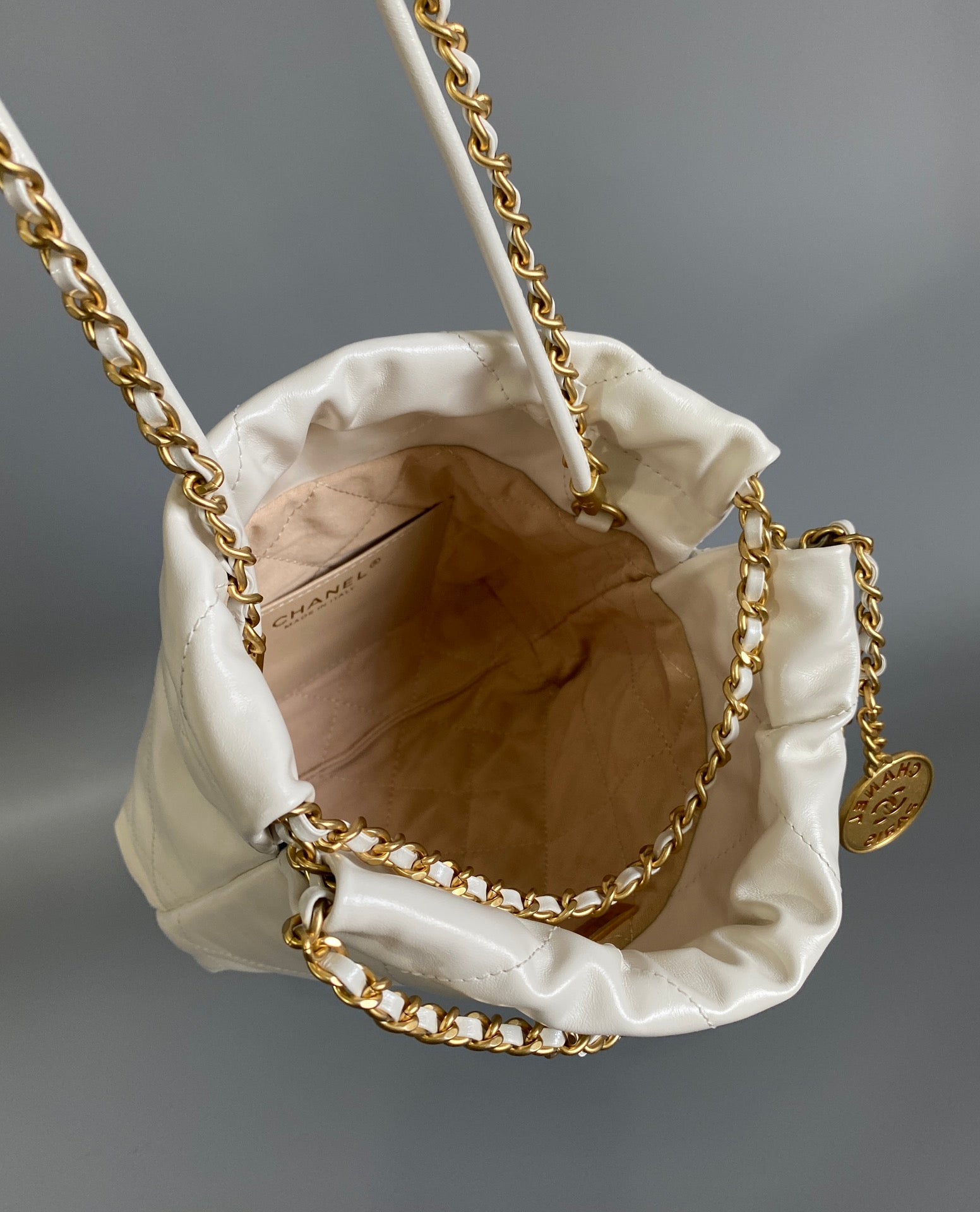 CHANEL HOBO MINI 20CM WHITE LAMBSKIN GHW