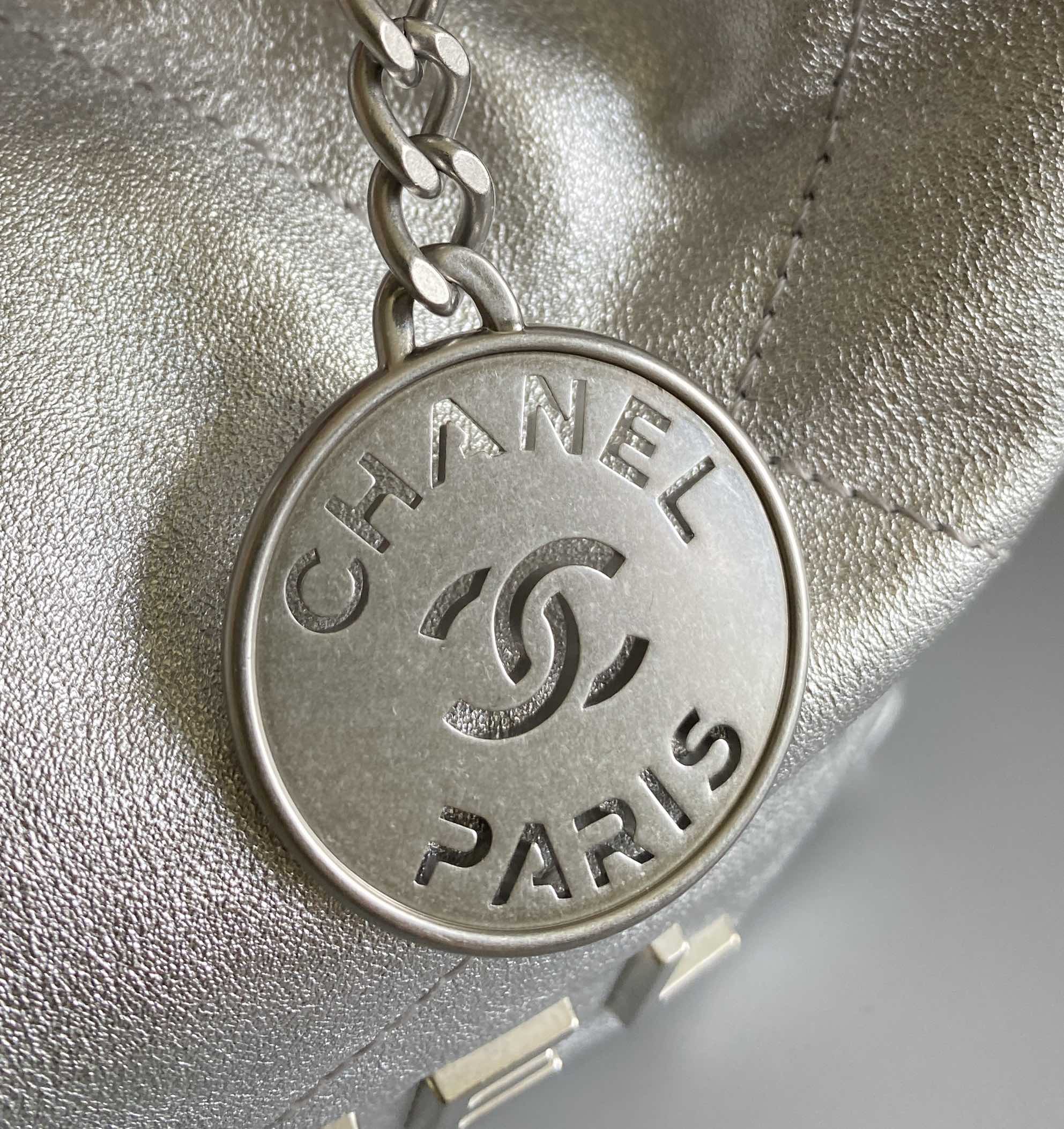 CHANEL HOBO MINI 20CM SILVER LAMBSKIN