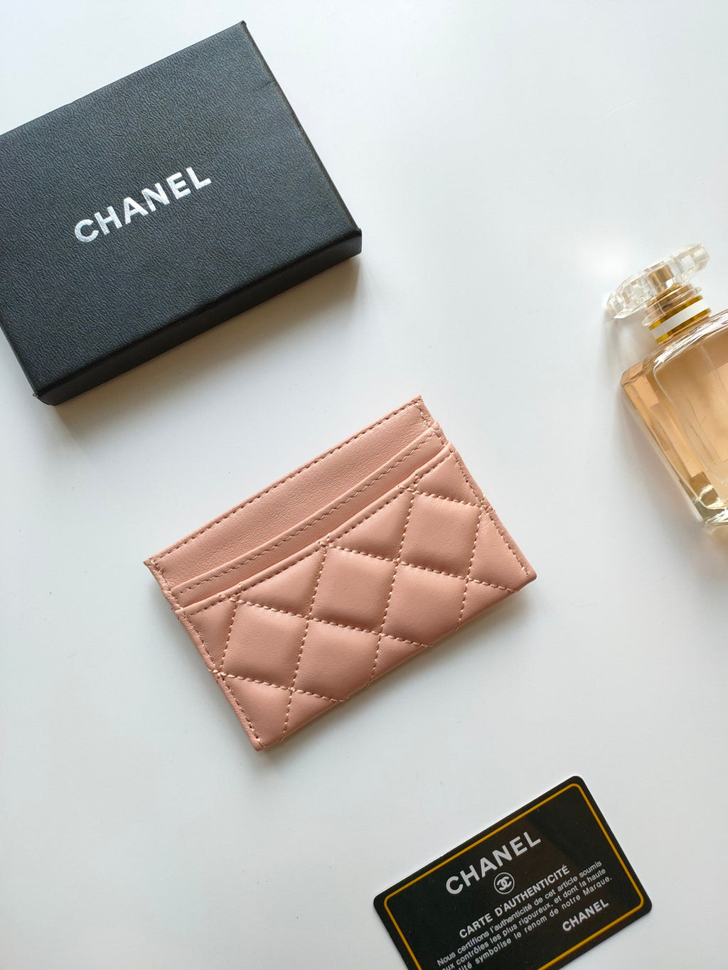 CHANEL CARD HOLDER 11.2 PALE PINK CALFSKIN GOLD ICON