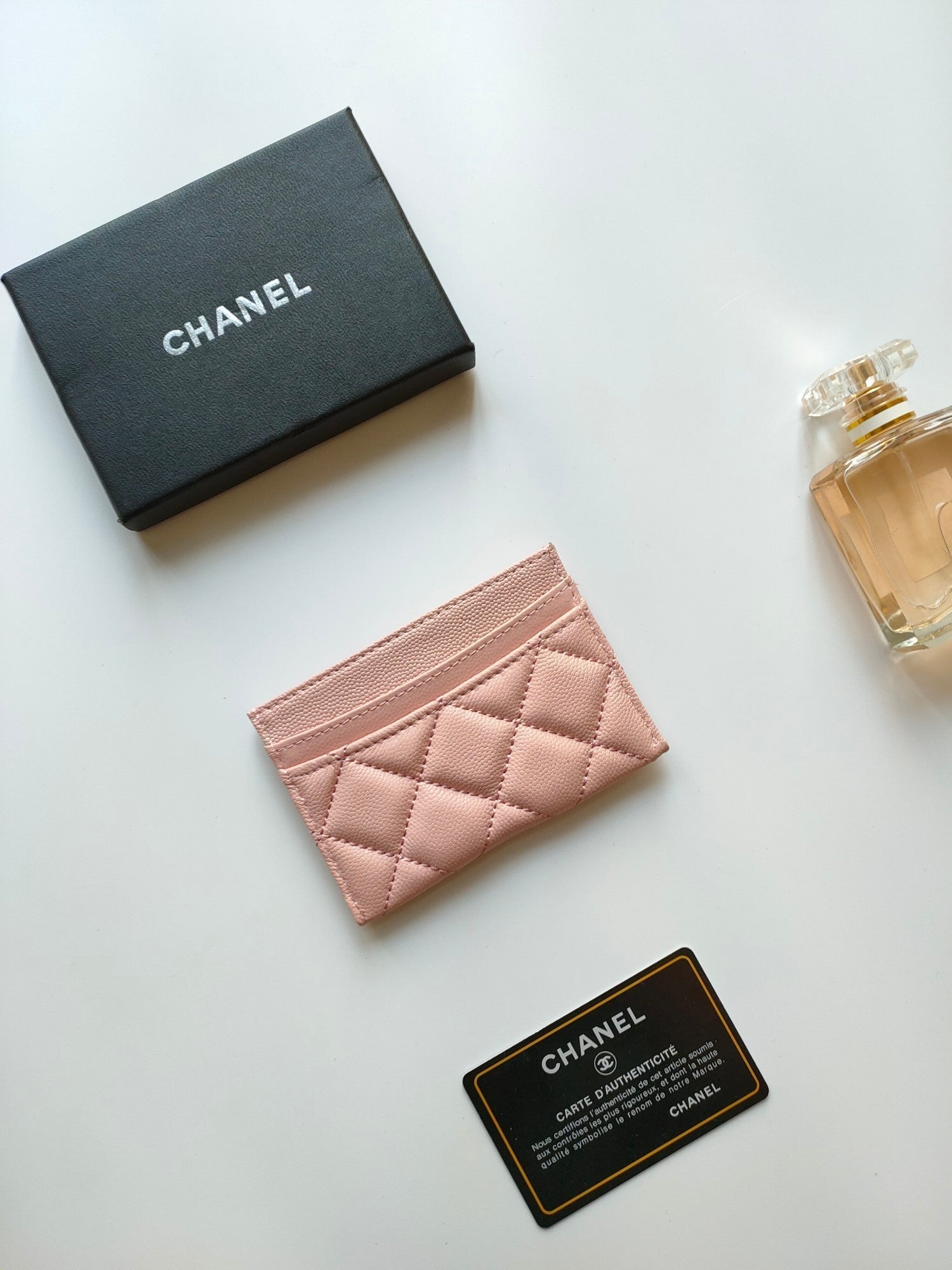 CHANEL CARD HOLDER 11.2 PALE PINK GRAINED CALFSKIN GOLD ICON