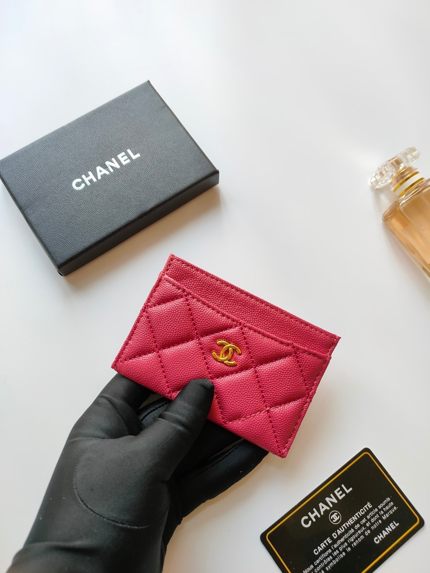 CHANEL CARD HOLDER 11.2 RED PINK GRAINED CALFSKIN GOLD ICON