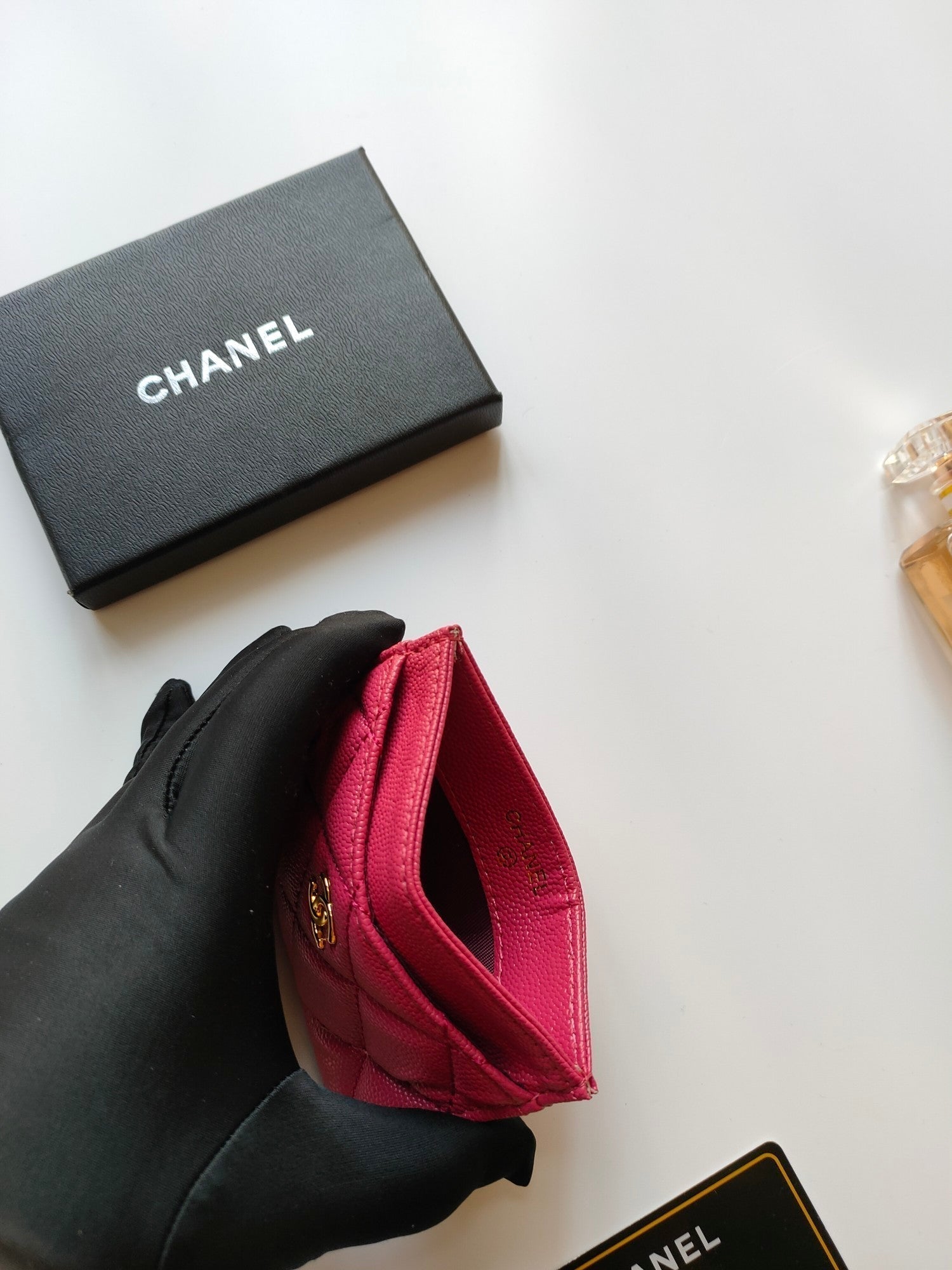 CHANEL CARD HOLDER 11.2 RED PINK GRAINED CALFSKIN GOLD ICON