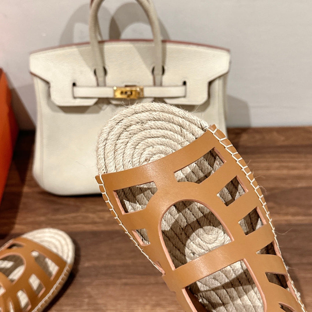 HERMES STRAW SOLE SANDAL CARAMEL LAMBSKIN