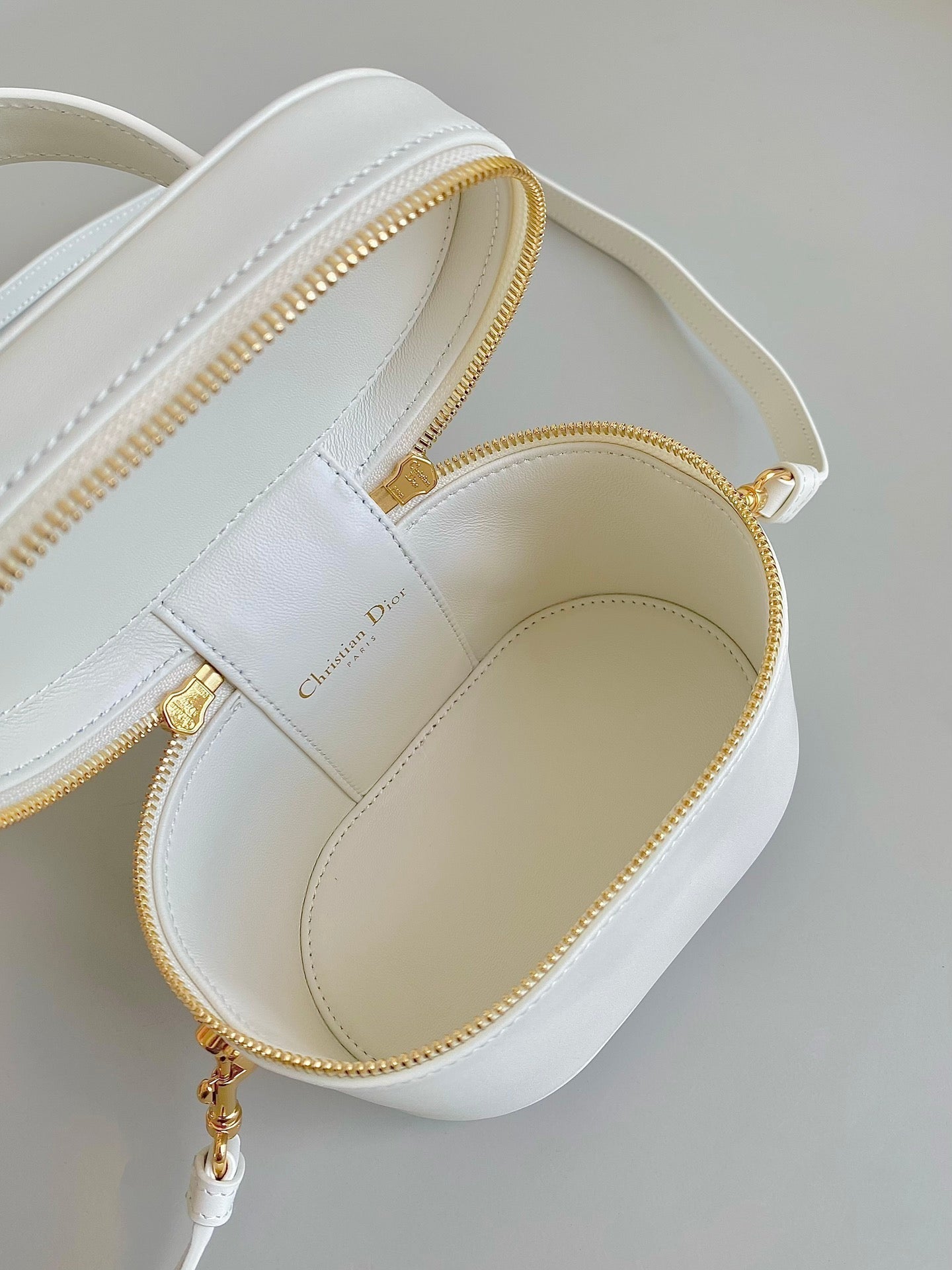 DIOR SIGNATURE VANITY 16 IN WHITE LAMBSKIN