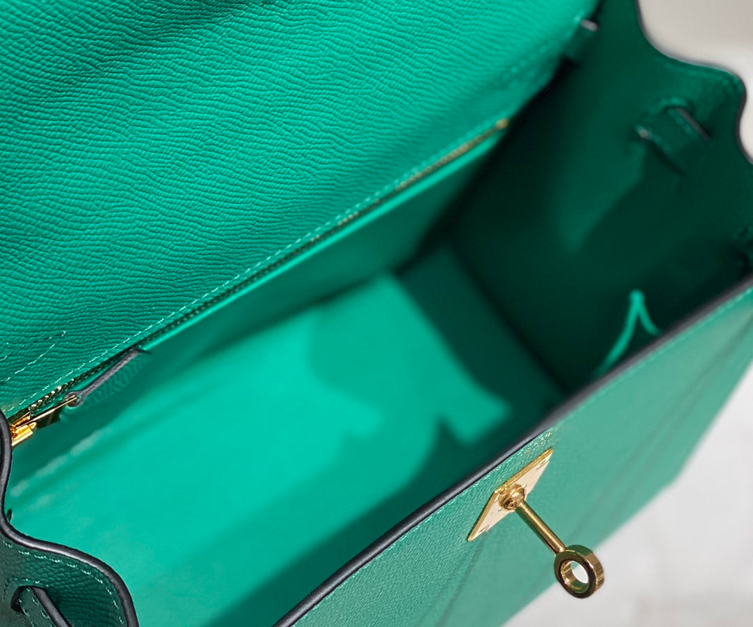 HERMES KELLY 25CM IN VERT VERTIGO EPSOM CALFSKIN GOLD HARDWARE