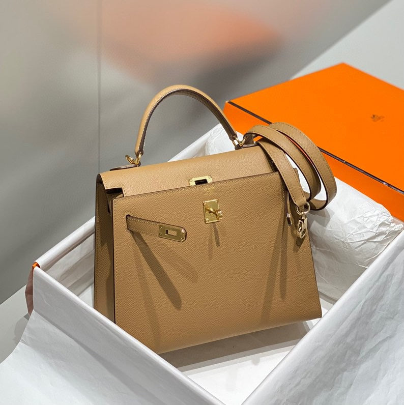 HERMES KELLY 25CM IN CHAI EPSOM CALFSKIN GOLD HARDWARE